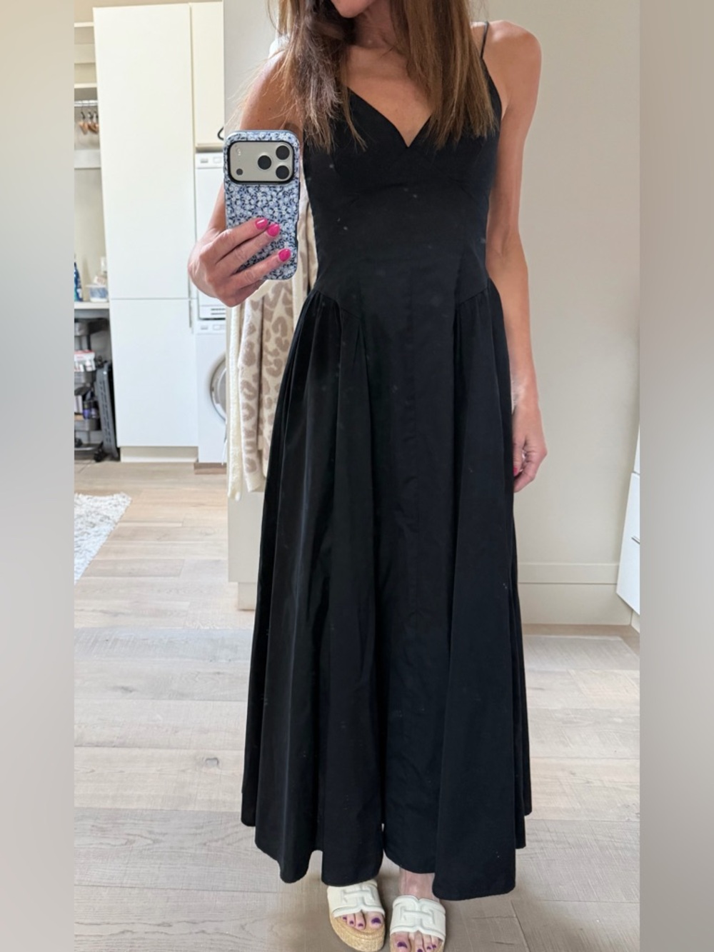 Abercrombie & Fitch Black V-Neck Spaghetti-Strap Dress - Picture 6 of 9
